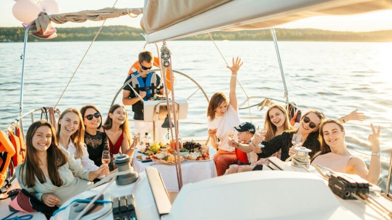 How Do You Make a Yacht Party Fun?